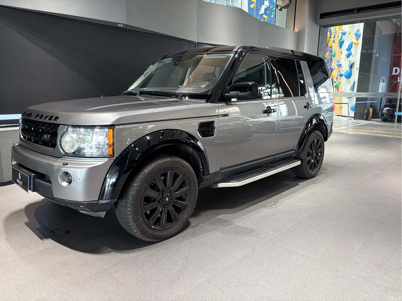 Land Rover Discovery, 2013 1