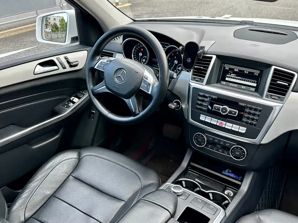 Mercedes-Benz M class