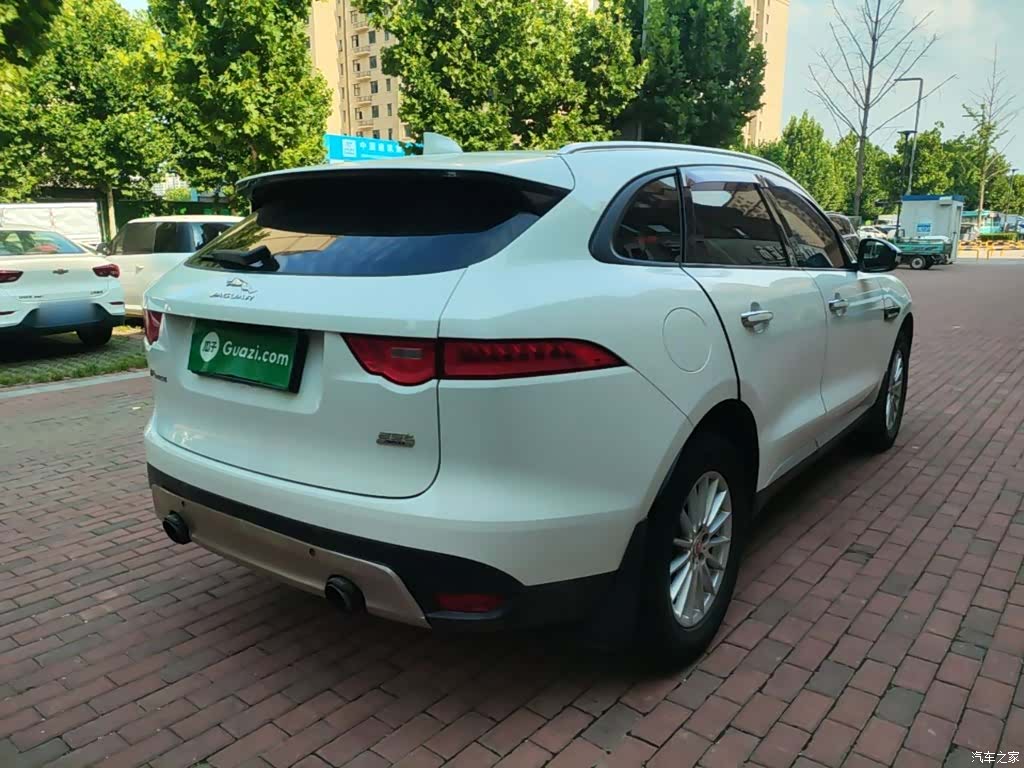 Jaguar F-PACE, 2018 7