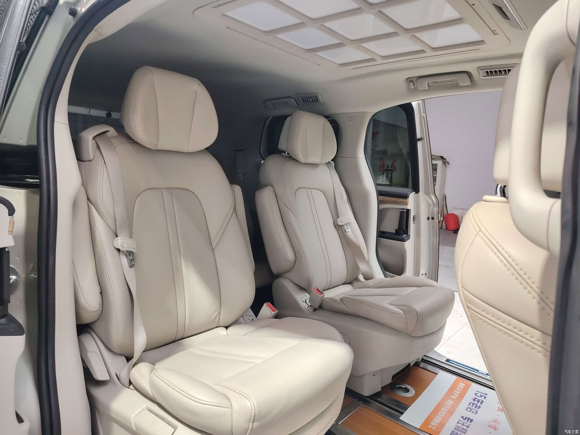 Buick GL8, 2019 10