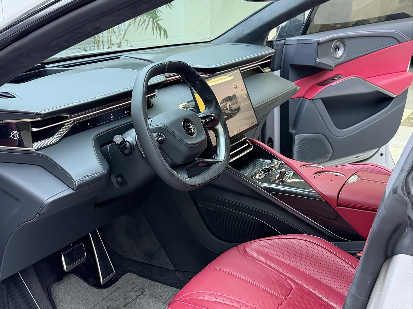 Lotus ELETRE, 2023 4