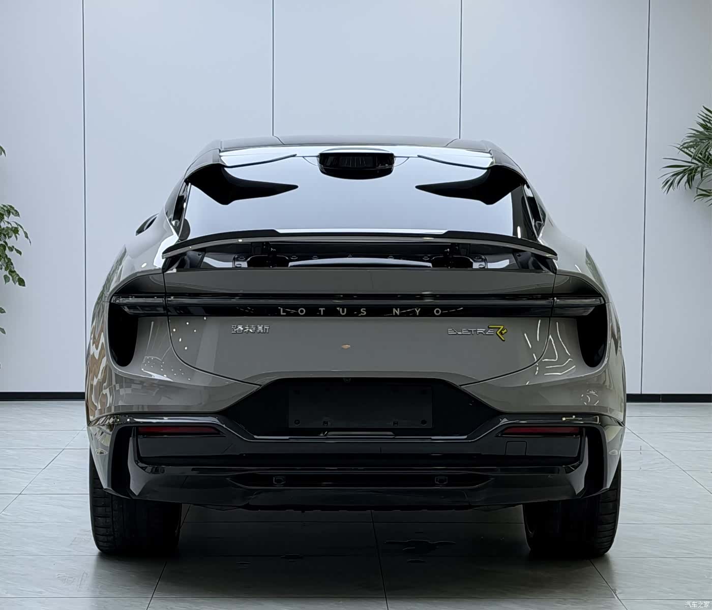 Lotus ELETRE, 2023 11