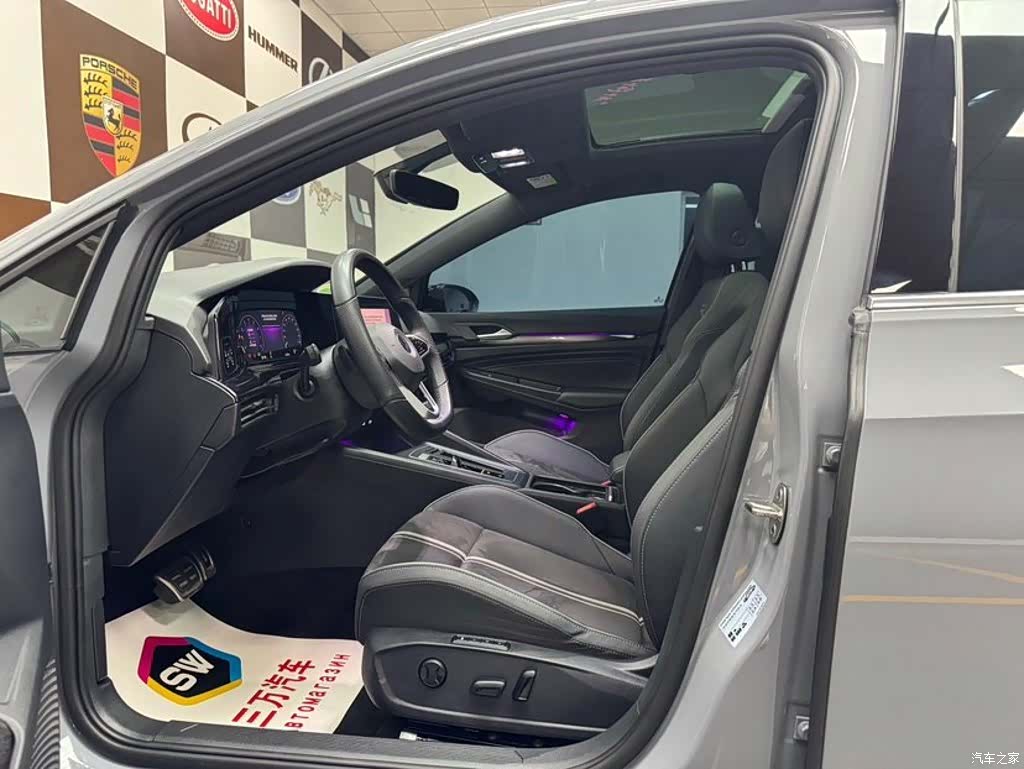 Volkswagen Golf, 2023 7