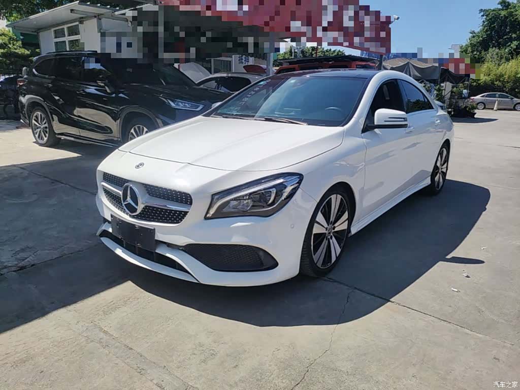 Mercedes-Benz CLA