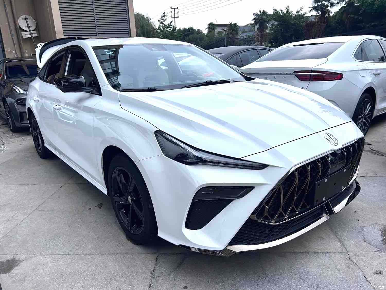 MG MG5, 2023 3