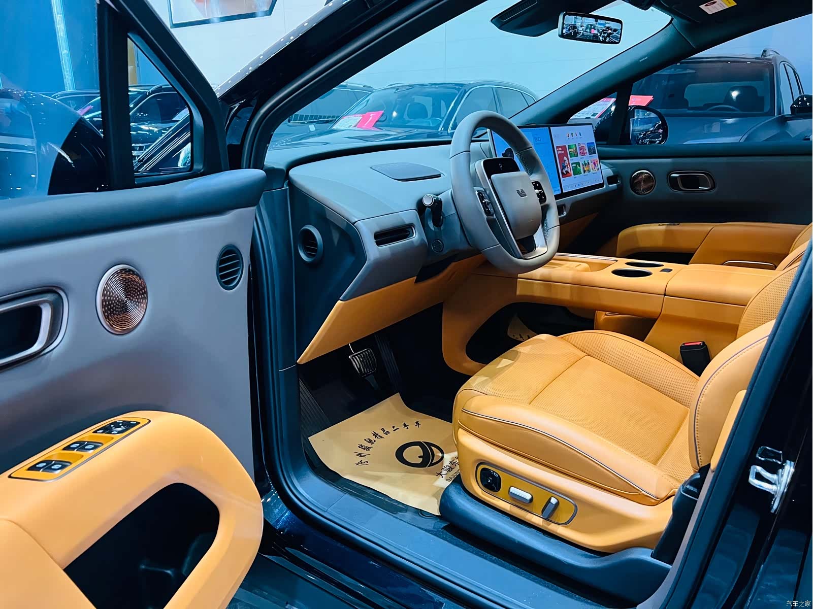Li Auto i8, 2025 4