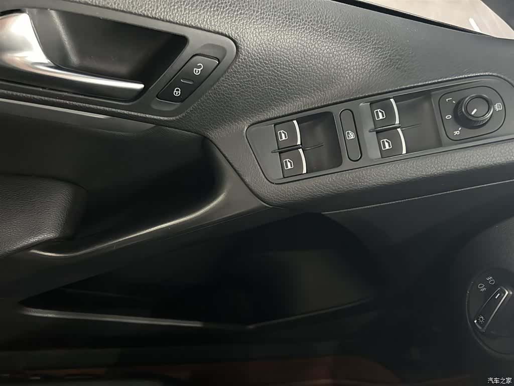 Volkswagen Tiguan, 2019 11