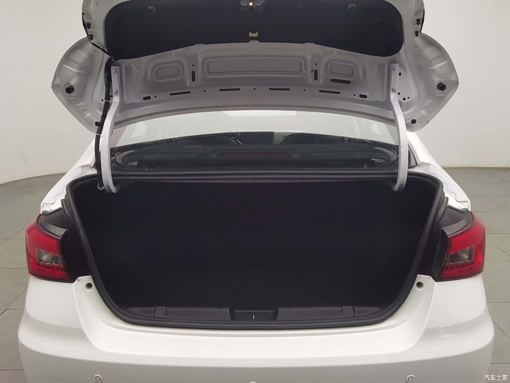 Chery 5, 2019 16