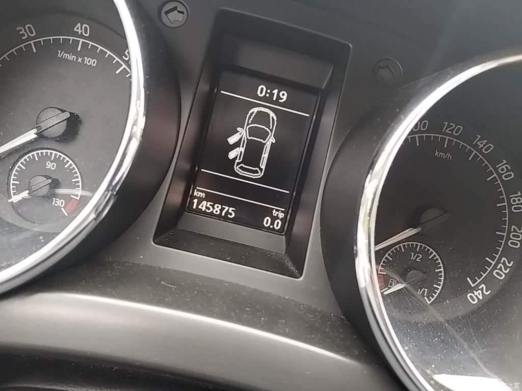 Skoda Yeti, 2015 12