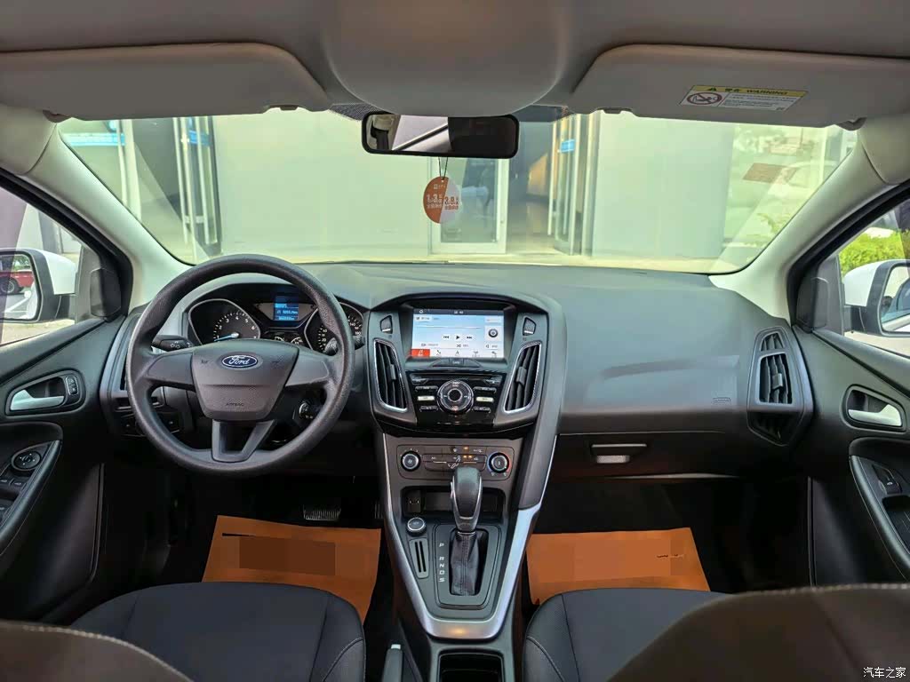 Ford Focus, 2017 10