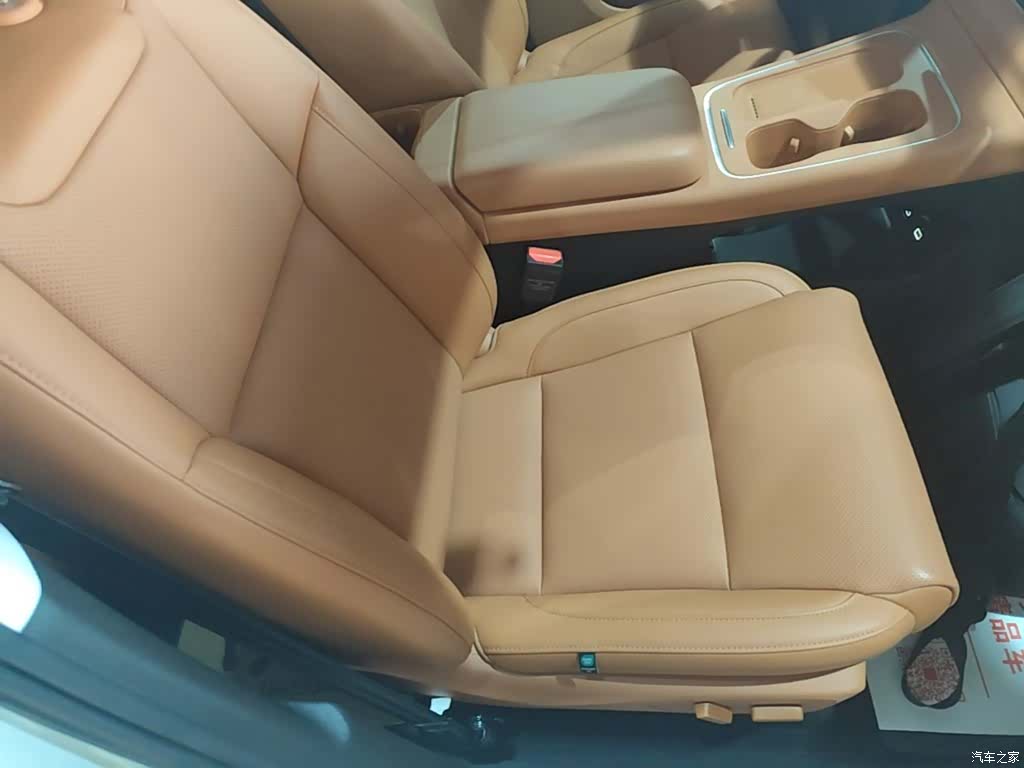 Leapmotor C10, 2025 25