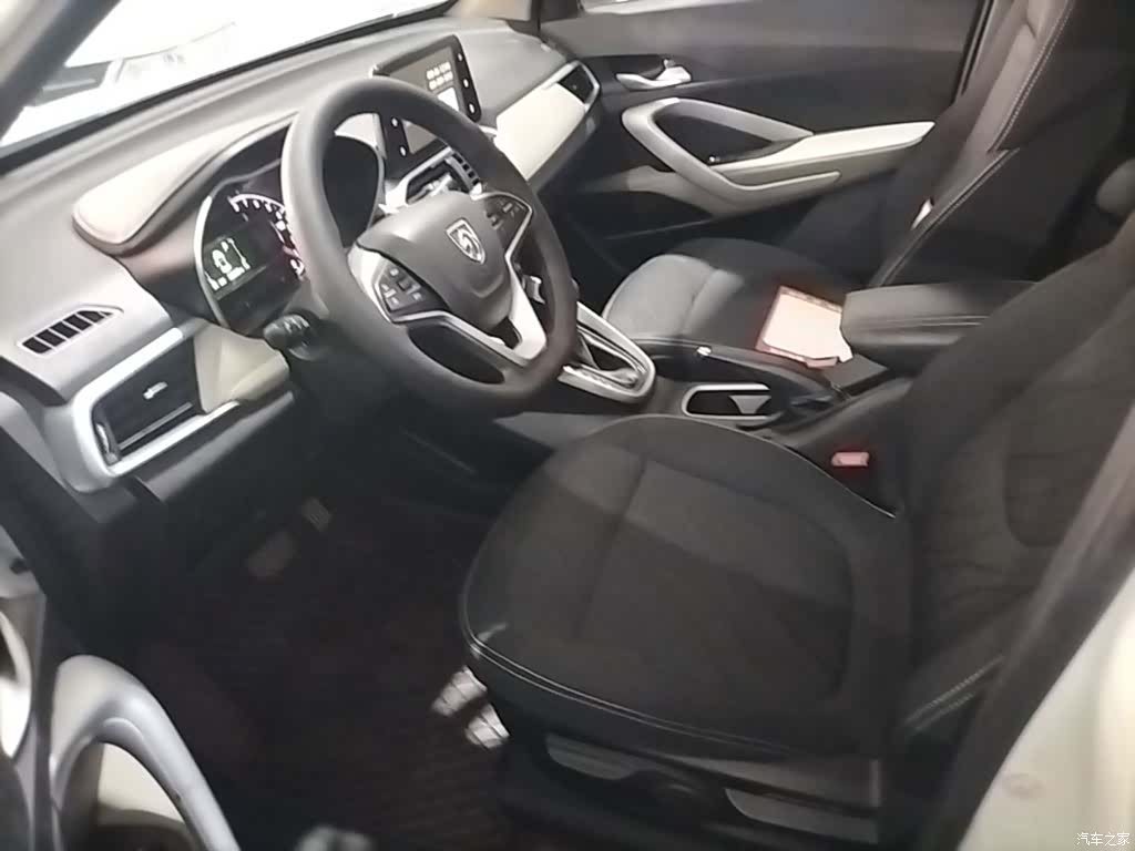 Wuling 510, 2020 15
