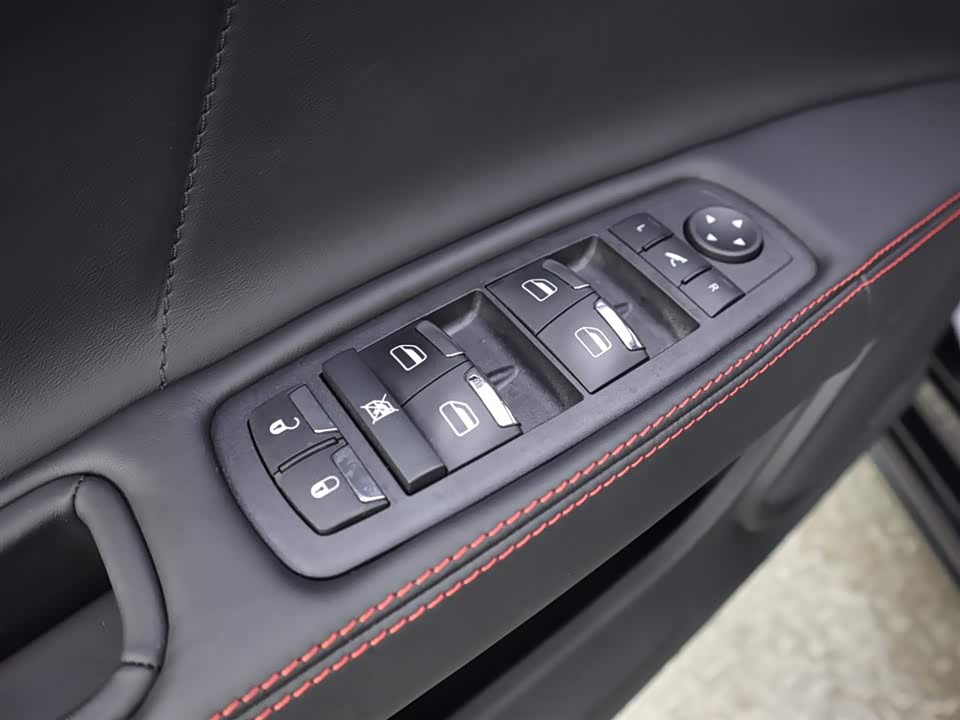 Maserati Ghibli Maserati Ghibli