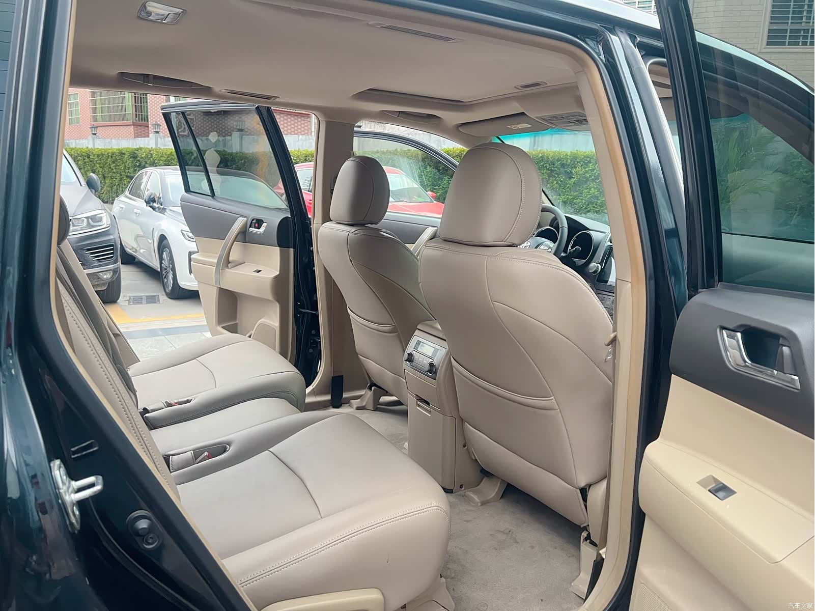 Toyota Highlander, 2010 10
