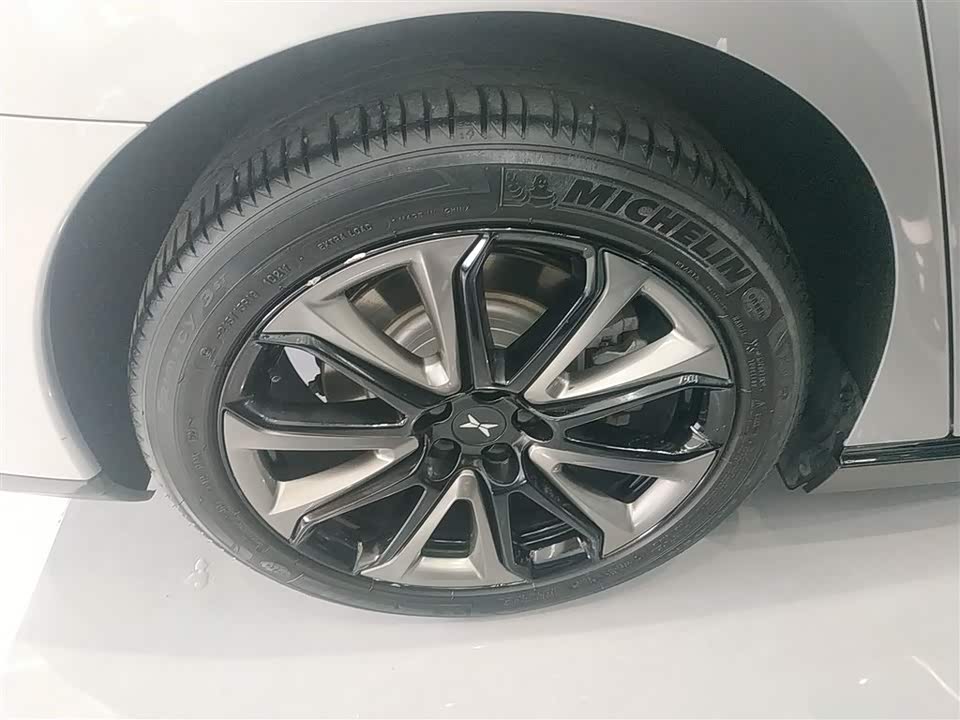 XPENG P7 XPENG P7