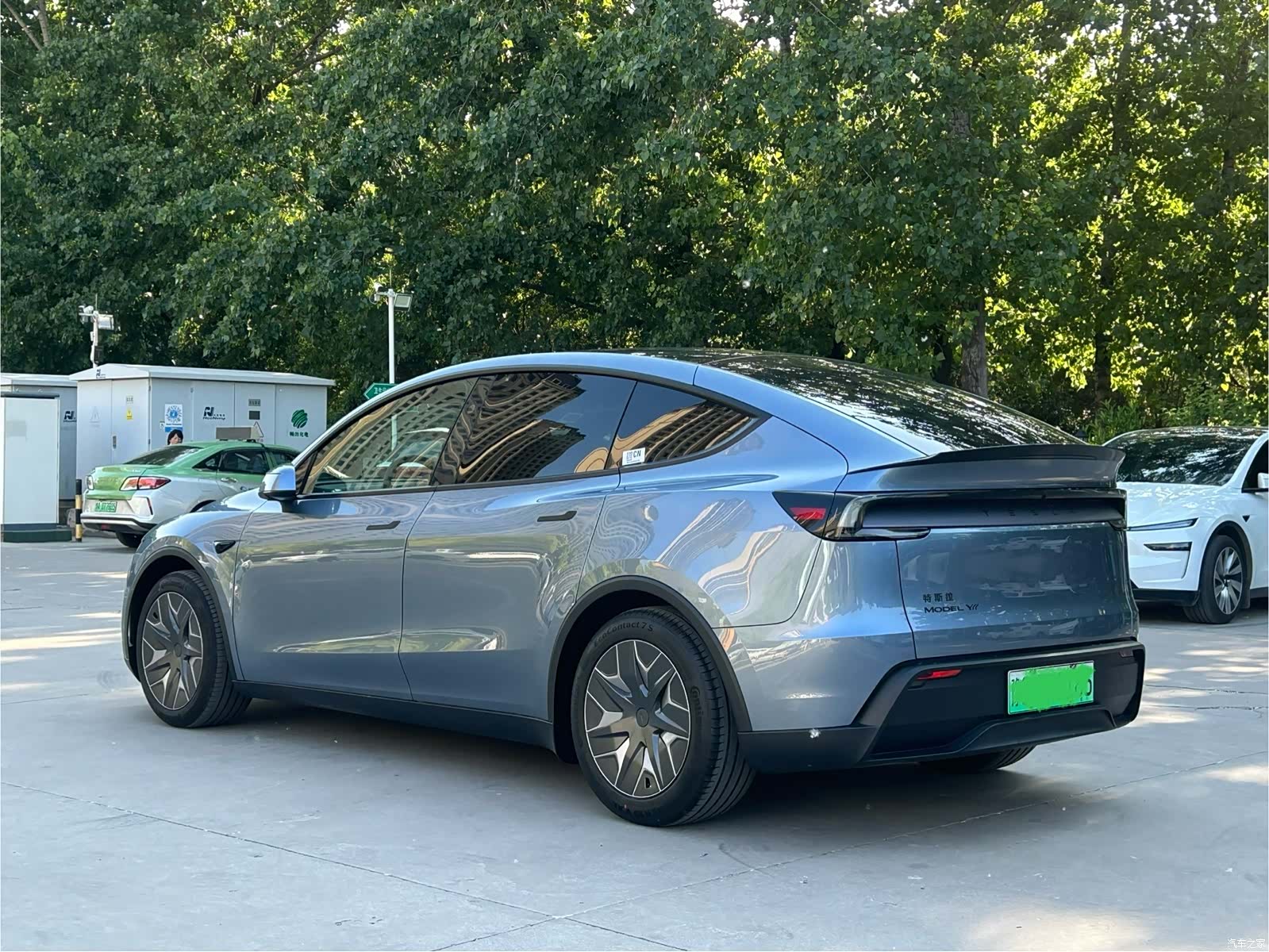 Tesla Model Y, 2026 9