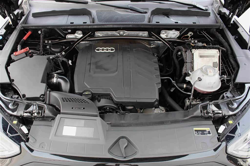 Audi Q5L, 2024 14