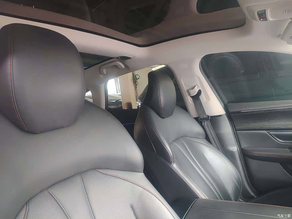 Xpeng P7, 2021 8
