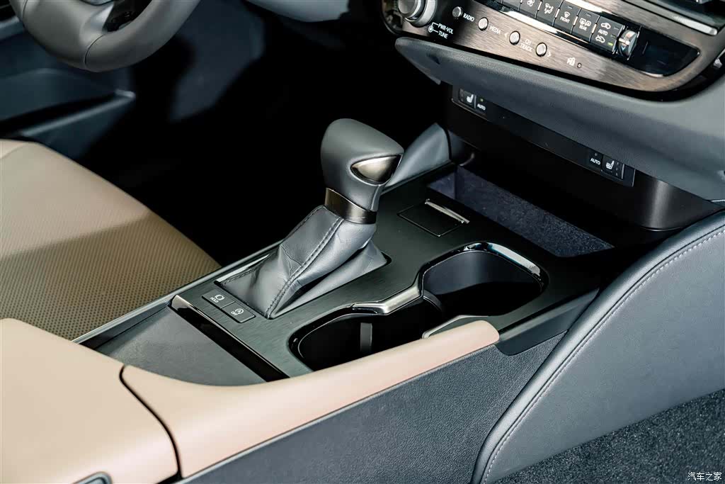 Lexus ES, 2024 18