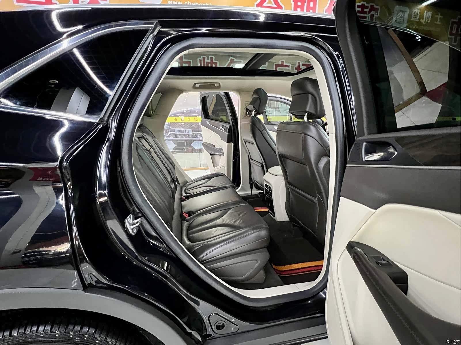 Lincoln MKC, 2019 14