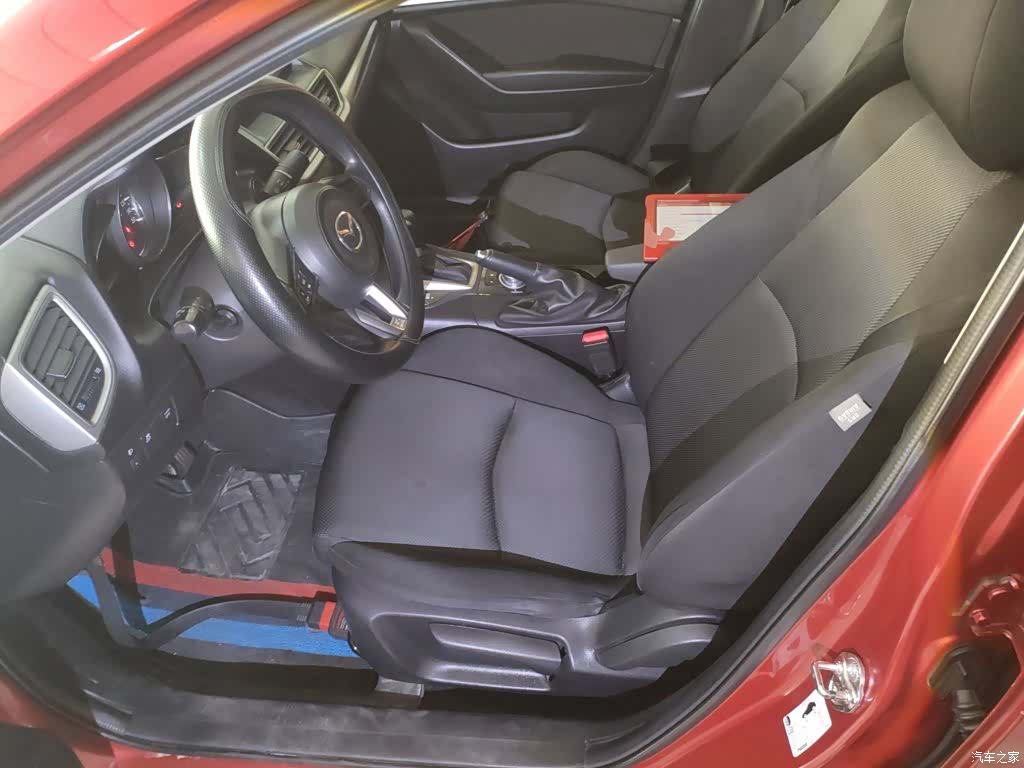 Mazda Mazda3, 2019 15