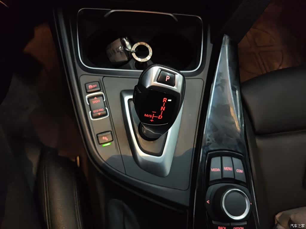 BMW 3 Series, 2018 10