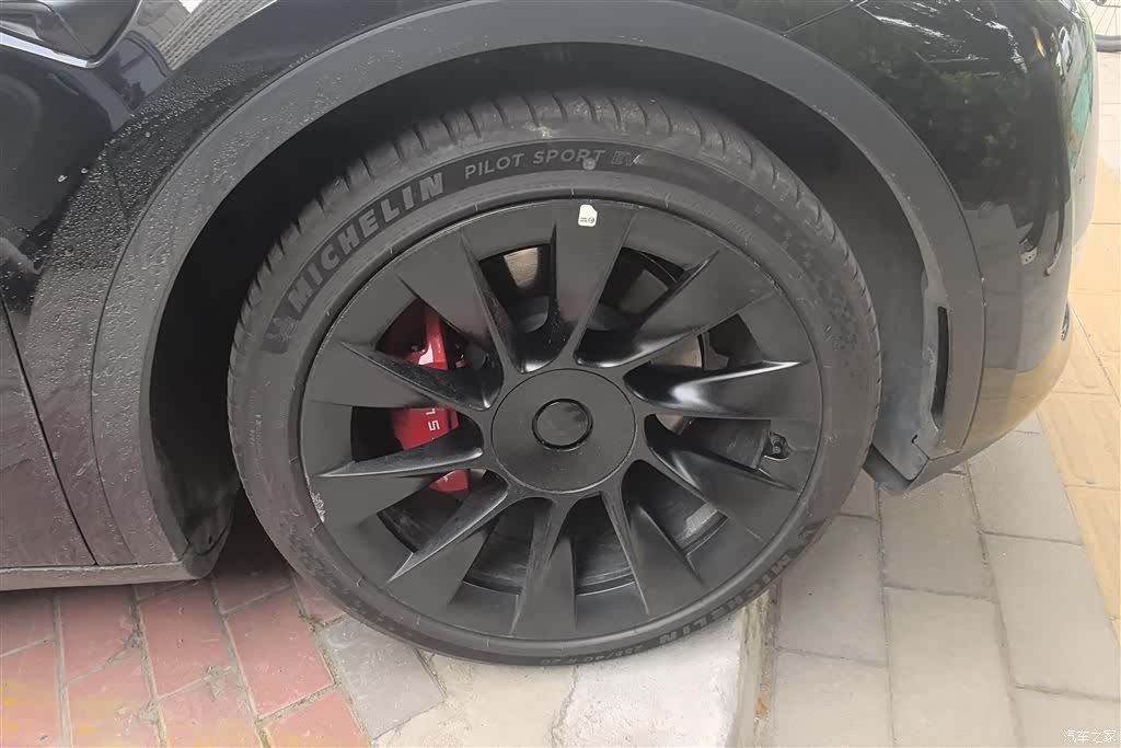 Tesla Model Y, 2021 6