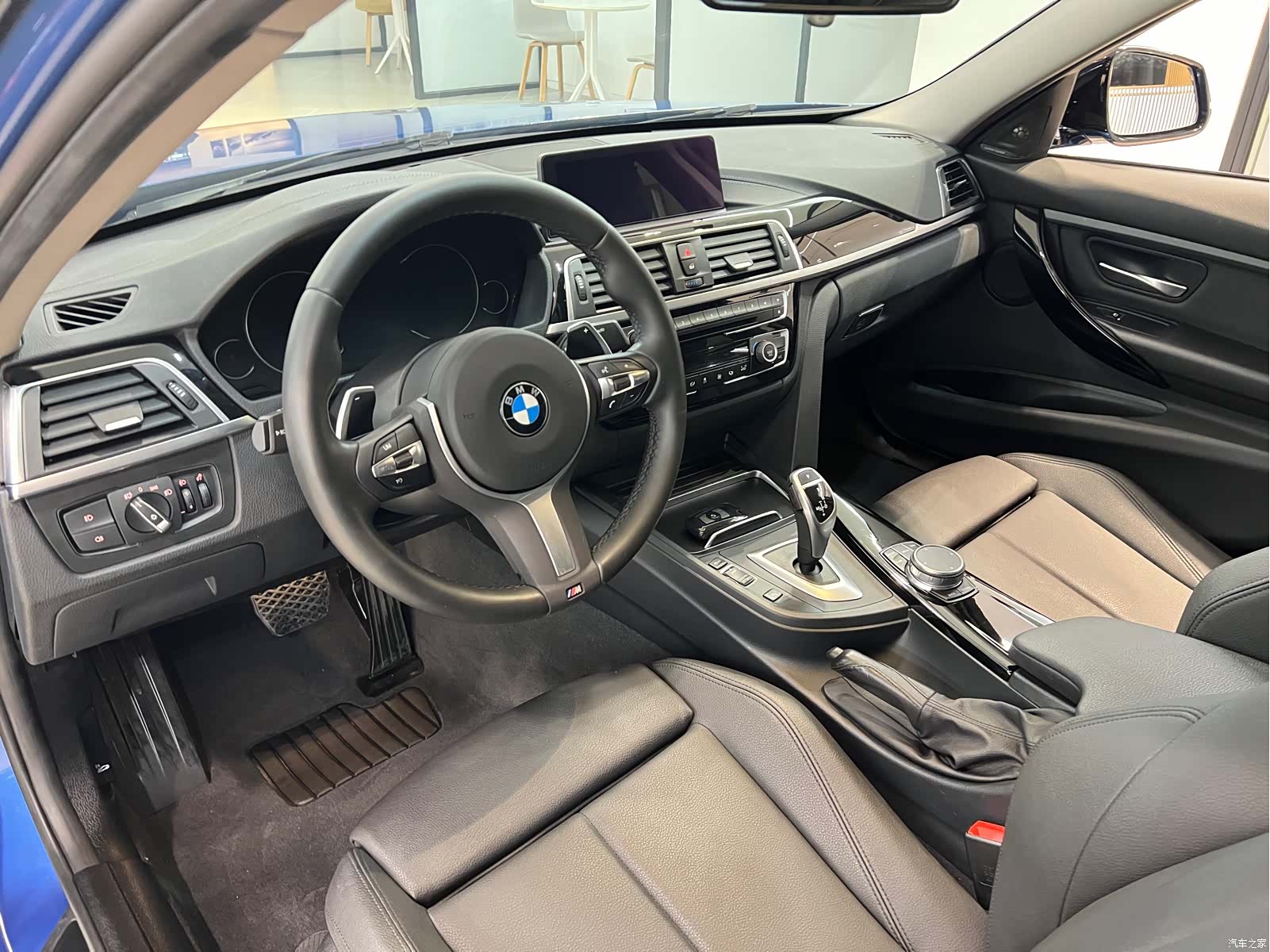 BMW 3 Series, 2019 все фото