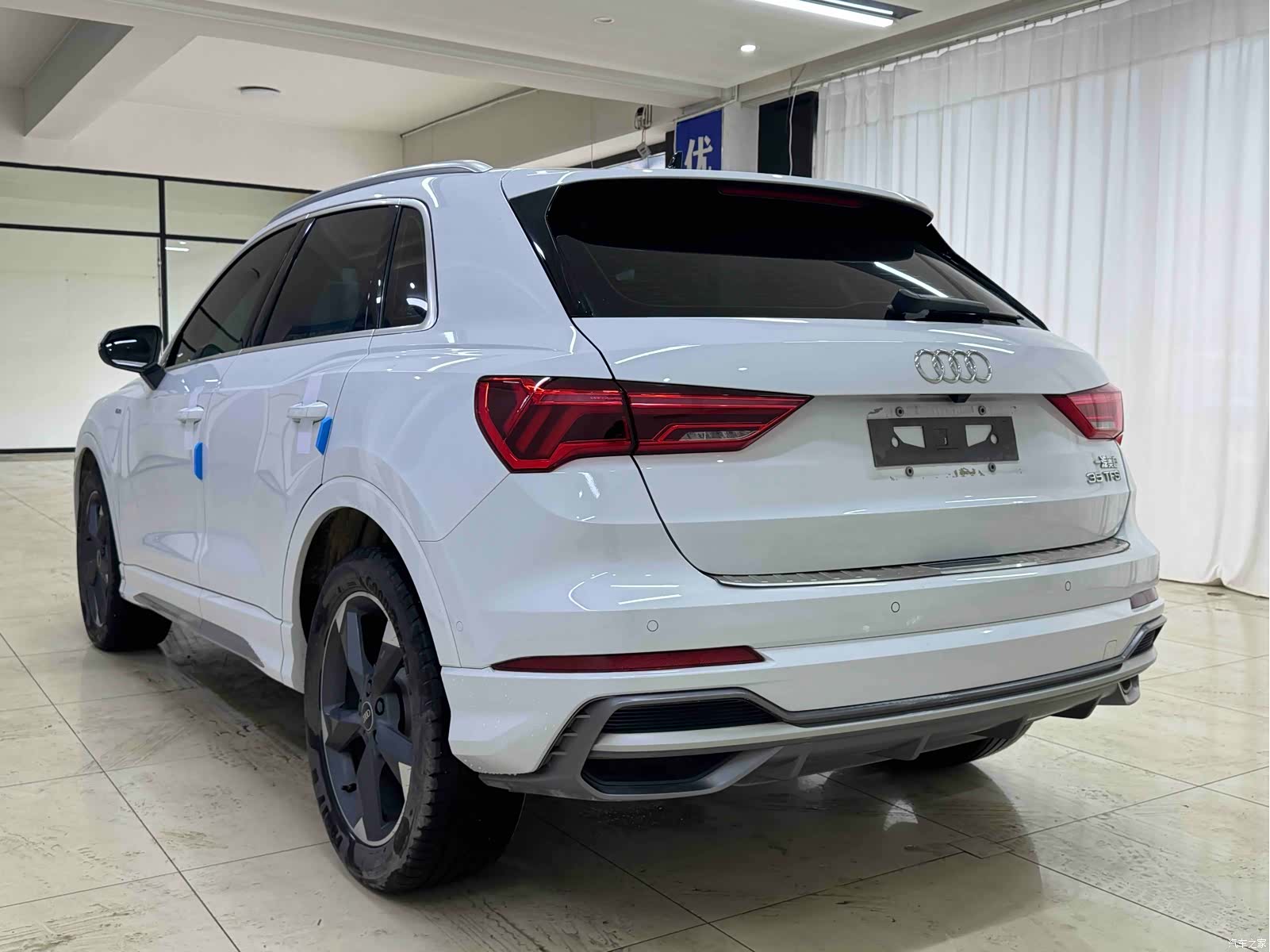 Audi Q3, 2021 4