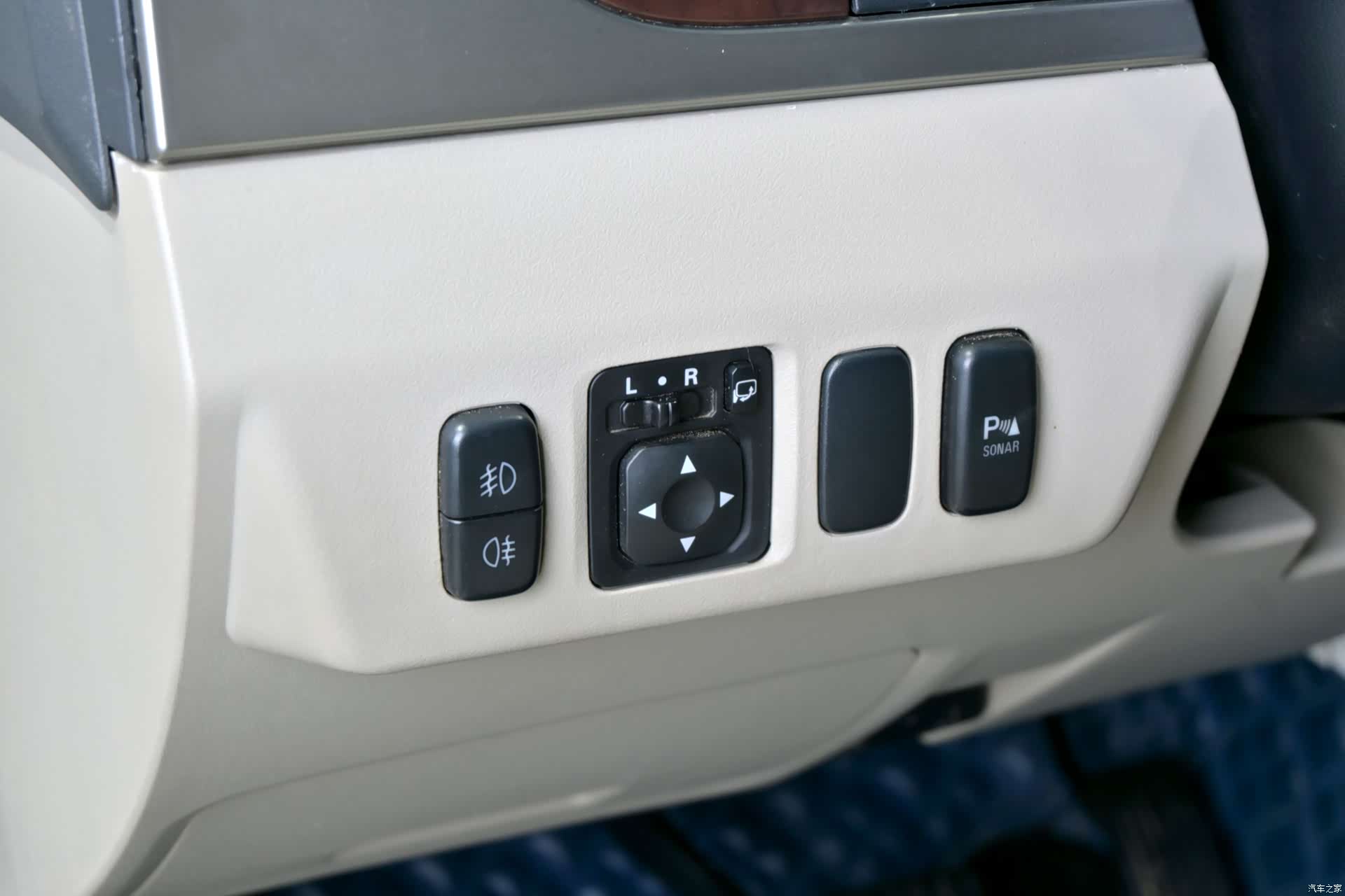 Mitsubishi Pajero, 2019 21