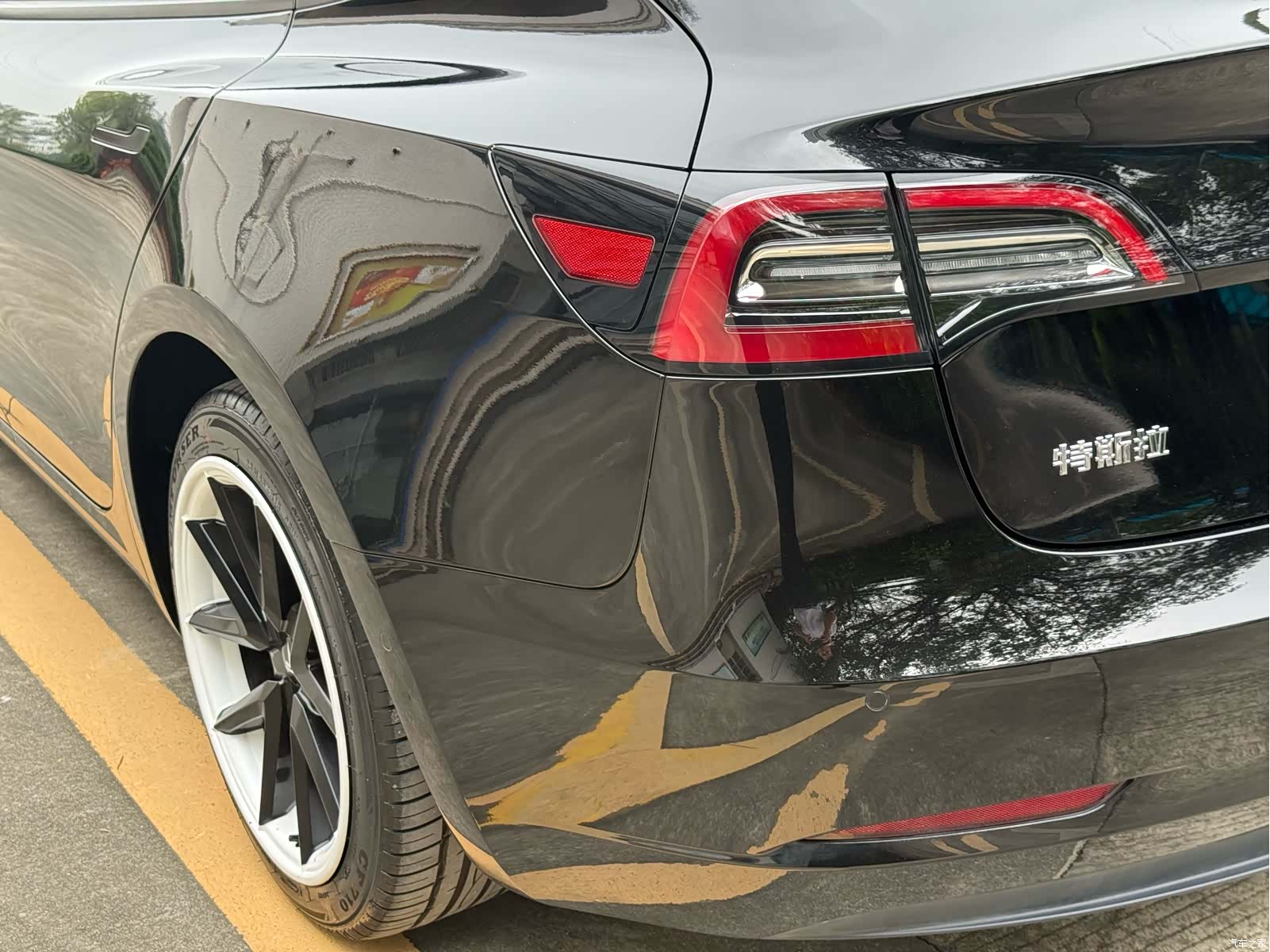 Tesla Model 3, 2021 13