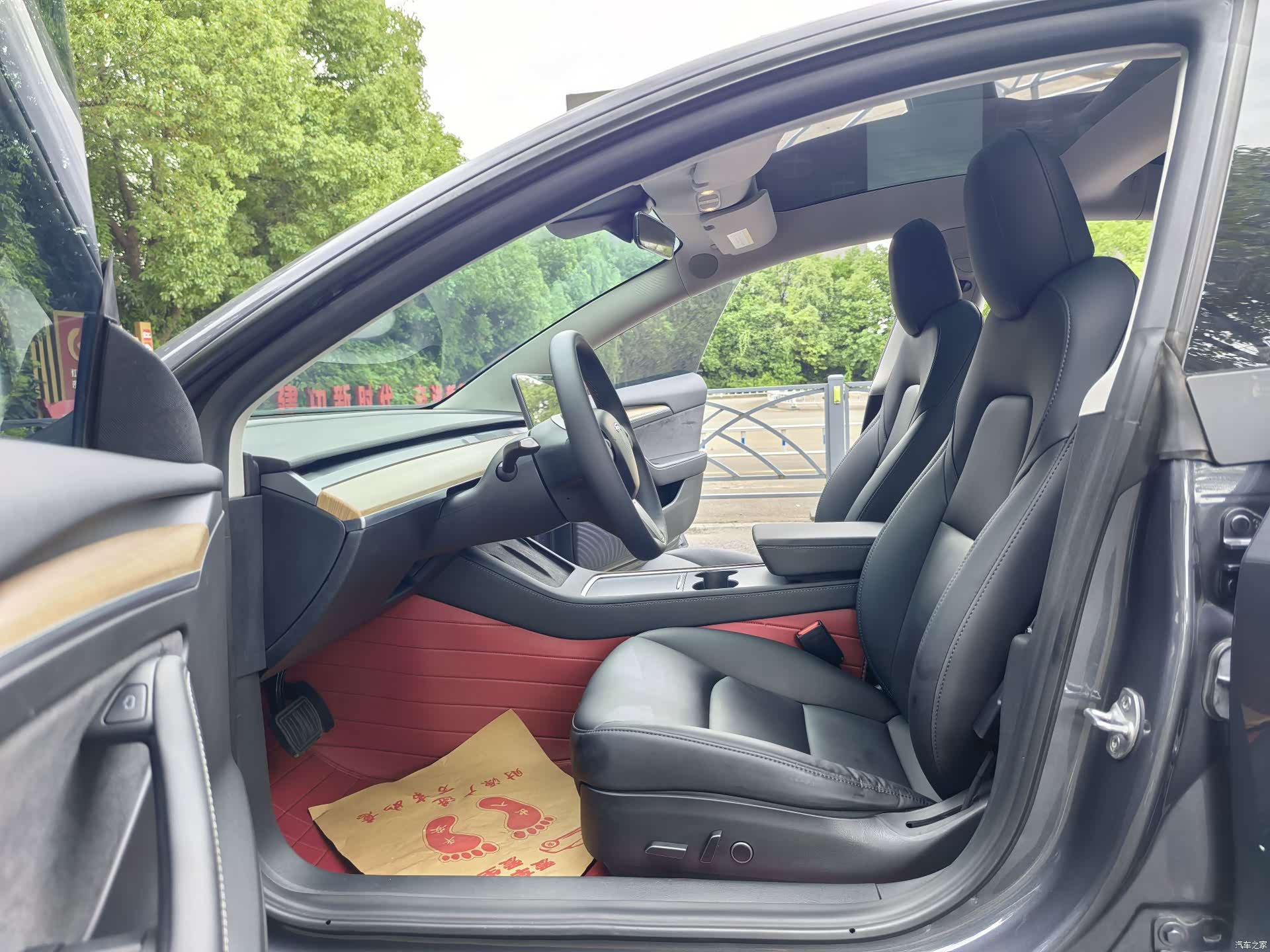 Tesla Model 3, 2021 12