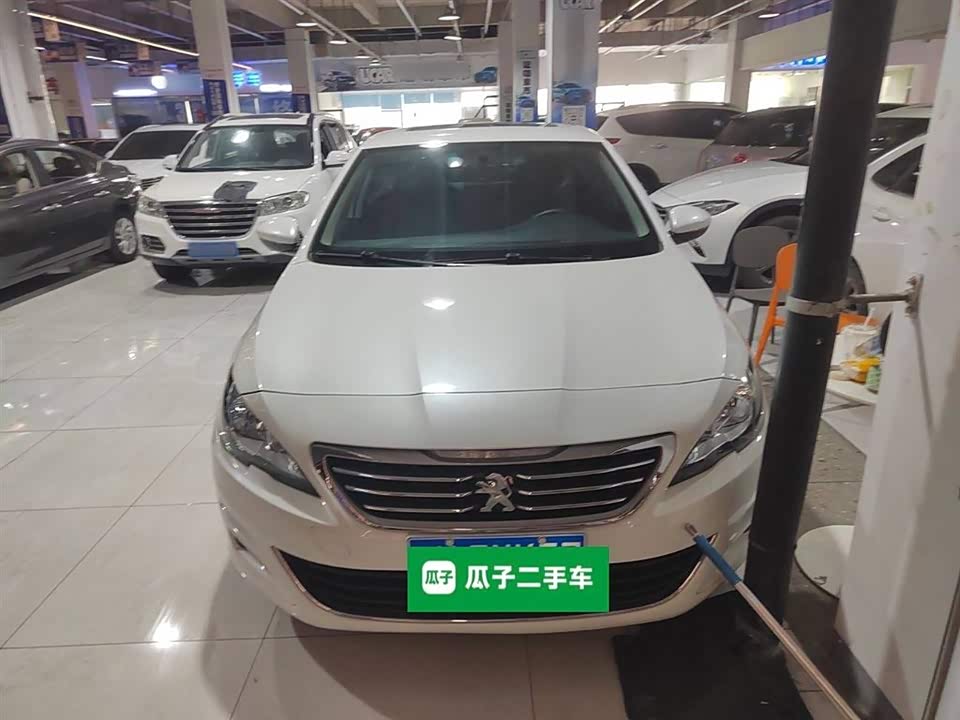 Peugeot 408