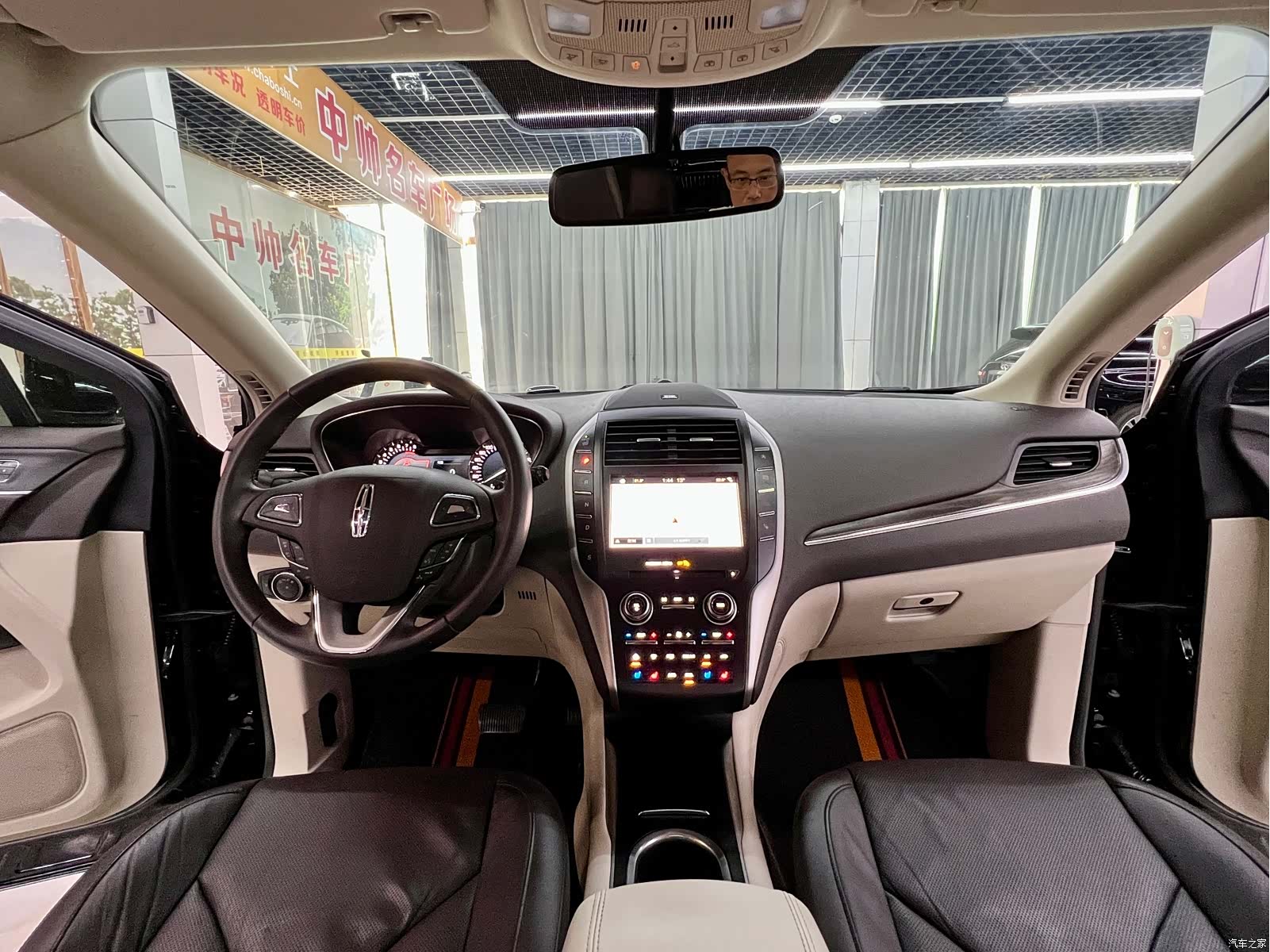 Lincoln MKC, 2019 16
