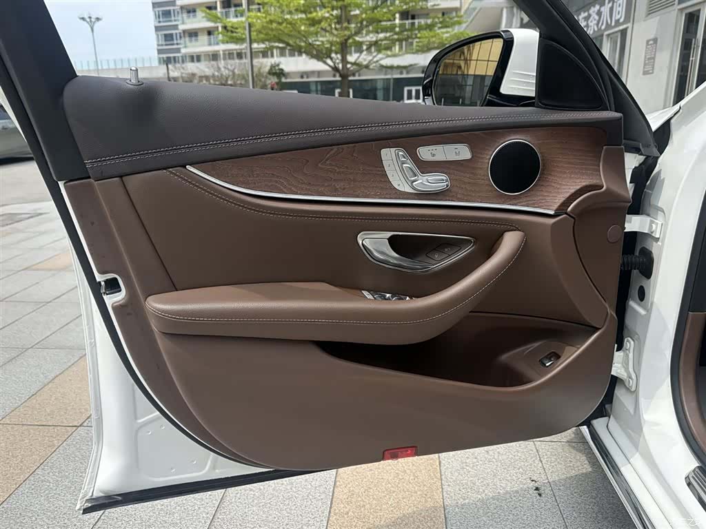 Mercedes-Benz E-Class, 2022 23