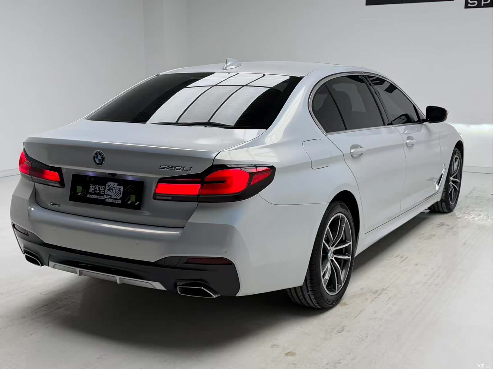 BMW 5 Series, 2022 4