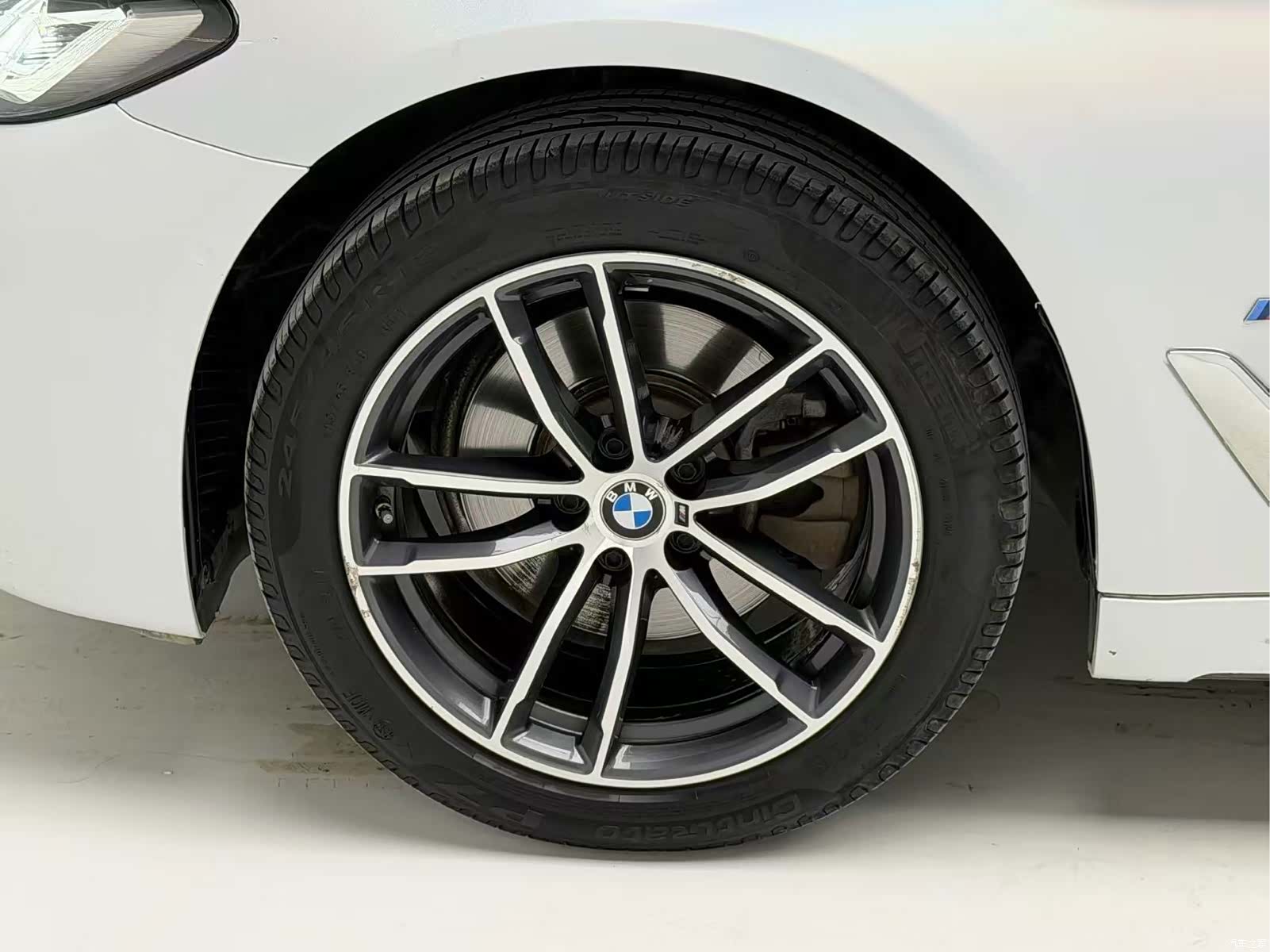BMW 5 Series, 2022 8