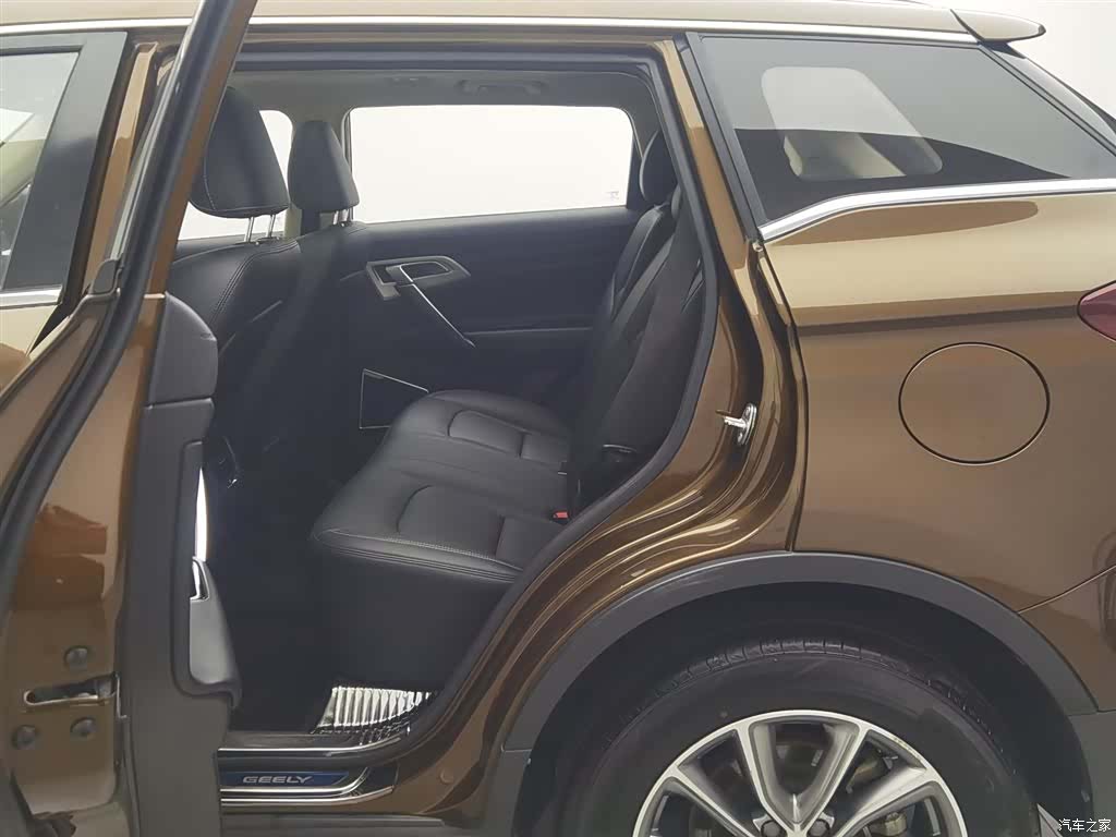 Geely Boyue, 2018 15