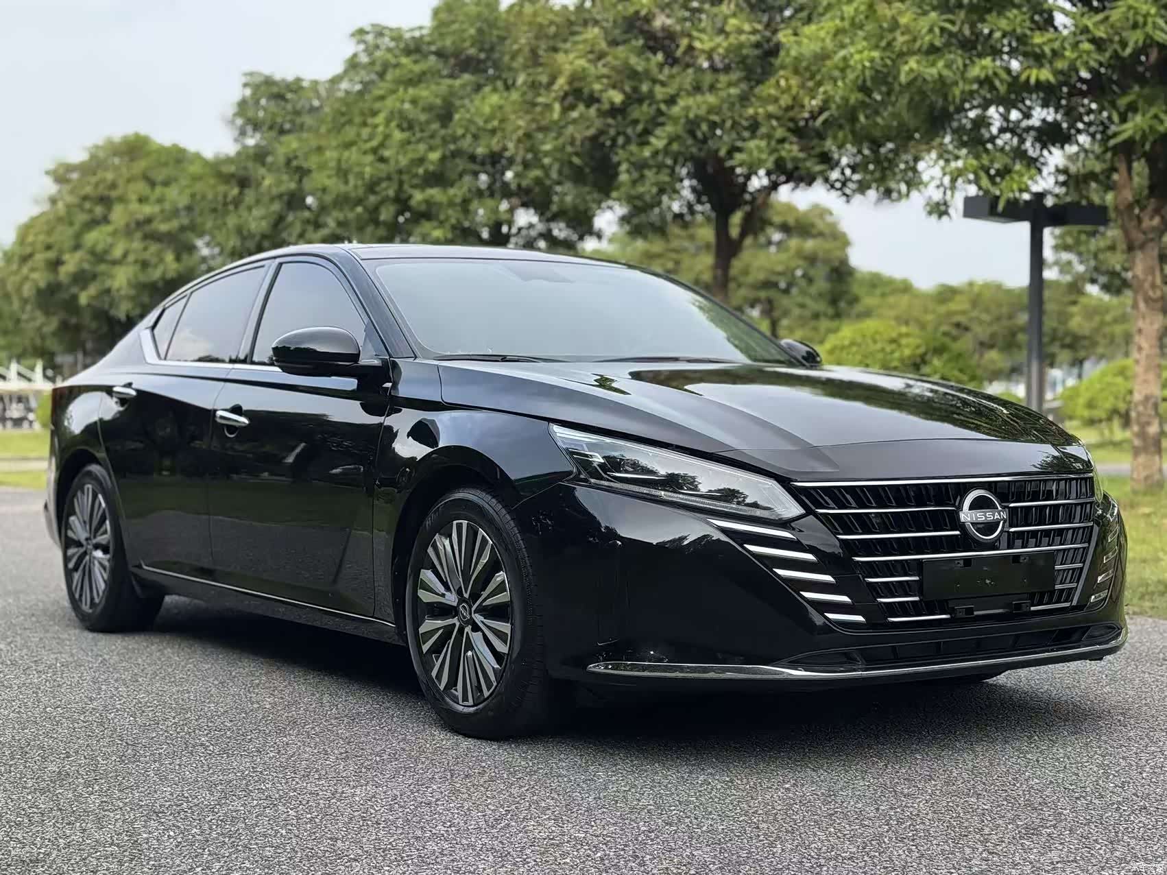 Nissan Teana, 2023 3