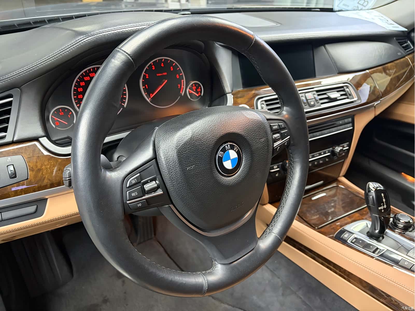 BMW 7 Series, 2011 12