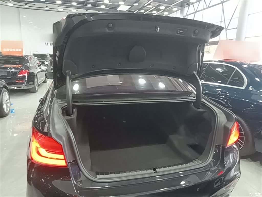 BMW 5 Series, 2019 19