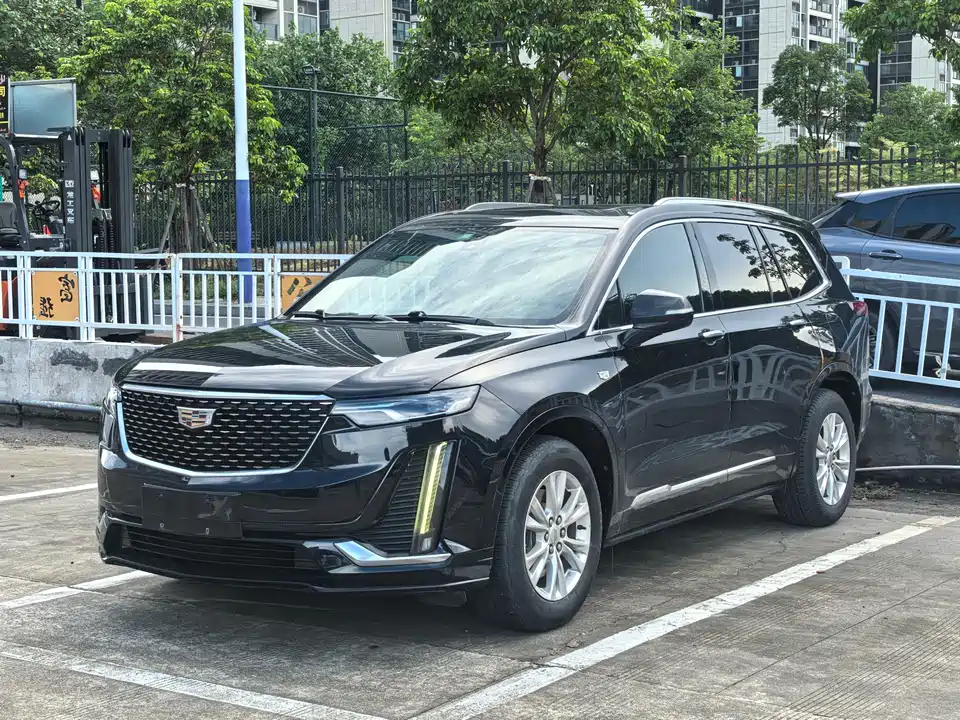 Cadillac XT6