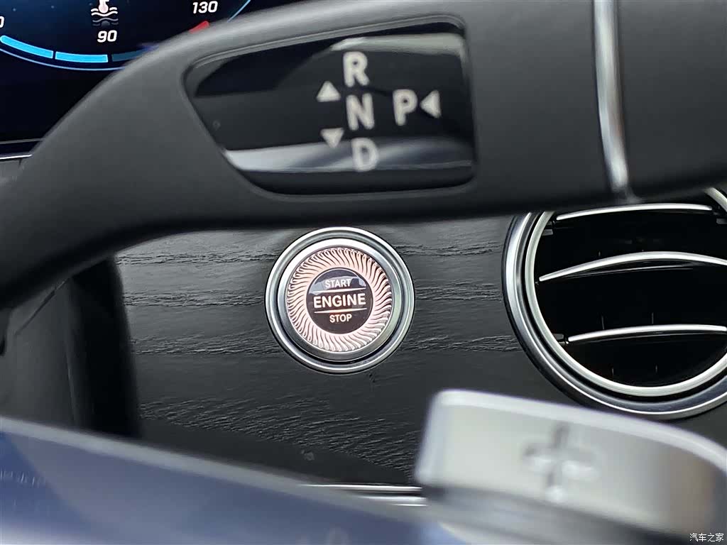 Mercedes-Benz E-Class, 2020 24
