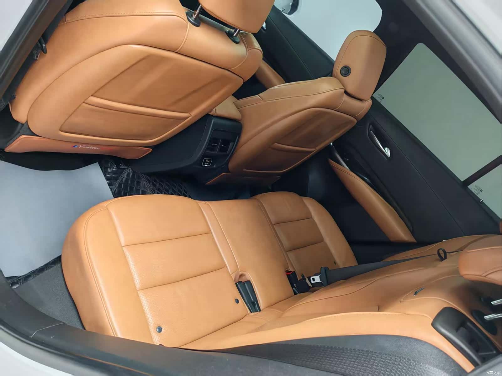 Cadillac XT4, 2021 13