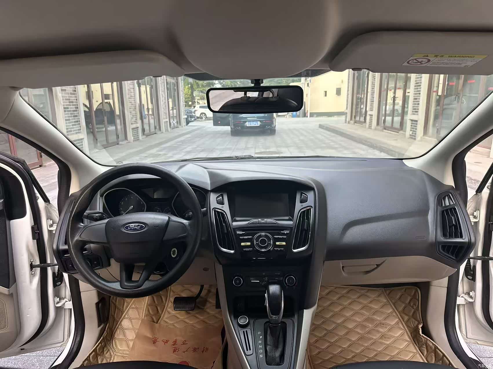 Ford Focus, 2017 14