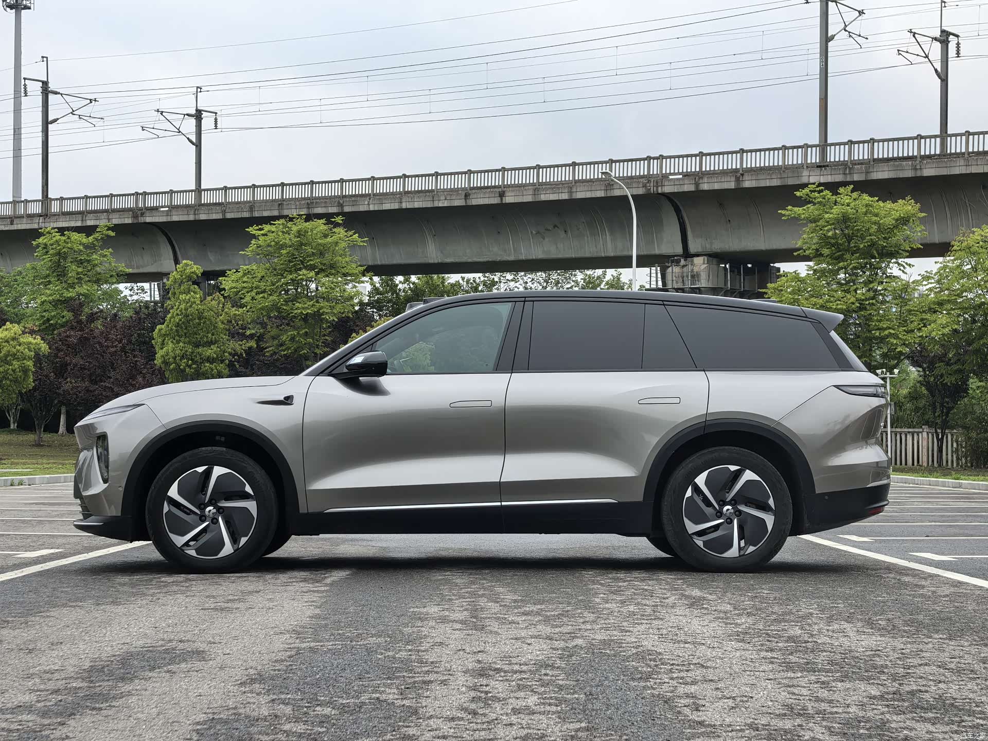 NIO ES8, 2024 8