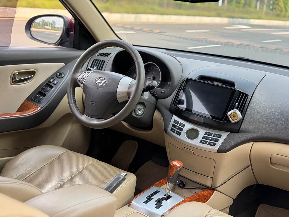 Hyundai Yuedong