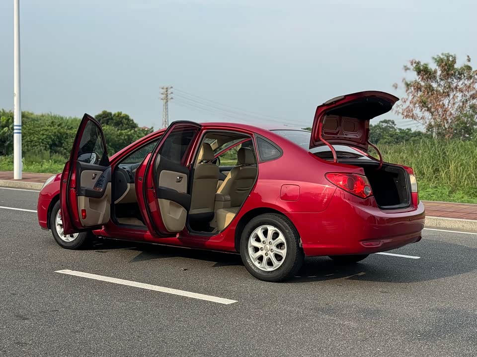Hyundai Yuedong