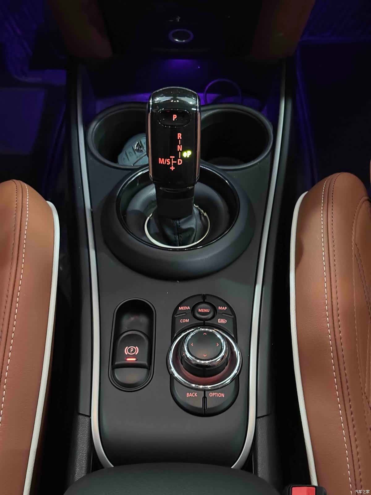 Mini Countryman, 2022 16
