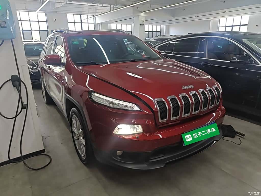 Jeep Cherokee, 2015 4
